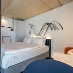 Honest Aparthotel 4*