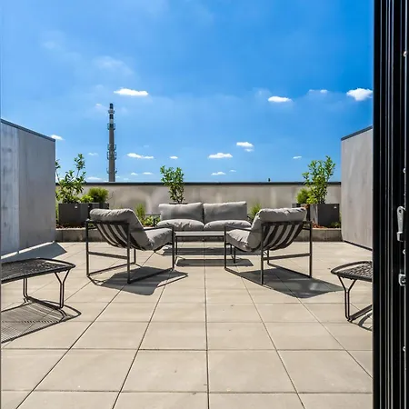 Honest Апарт-отель Ржичани