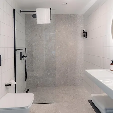 Honest Апарт-отель 4*