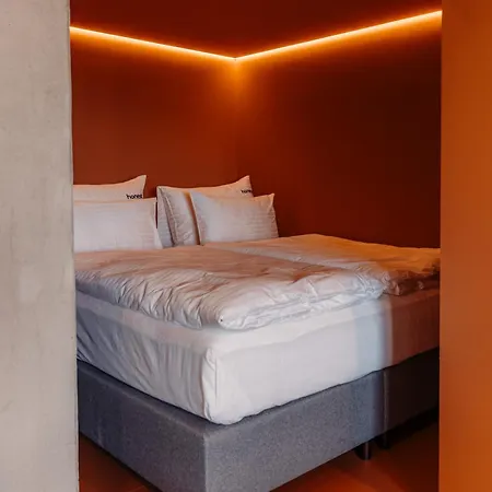 Honest Aparthotel 4*